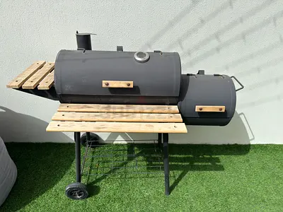 Charcoal/BBQ Grill with Built-in Thermometer and smoker