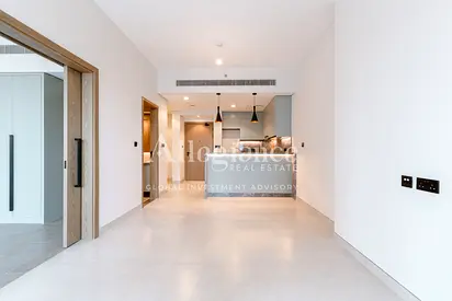Vacant | Golf Course Views | Spacious Layout