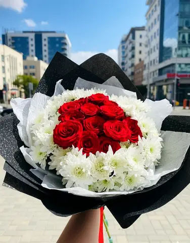 Scarlet Snow Bouquet