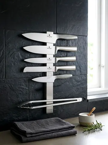 Stainless Steel Magnetic Knife Rack with 5 Knives and Tongs