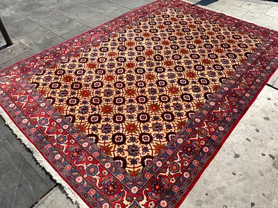 Esfahan handmade carpet