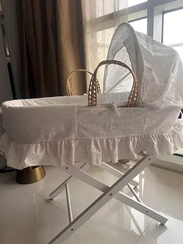 White Lace Baby Bassinet with Stand