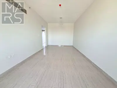 Spacious 2 bedroom with balcony | Close to Mosque 🕌