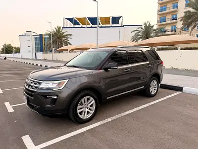 Ford Explorer XLT 2018 Full option 4 wheel drive