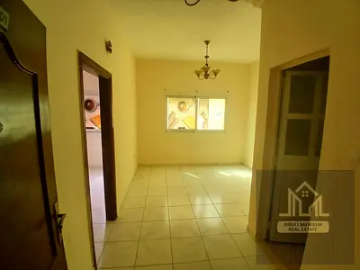 WOW \\ LOOK LIKE A SPACIOUS GORGEOUS APARTMENT \\ AT THE PRIME LOCATION \\ FAMILY BUILDING \\