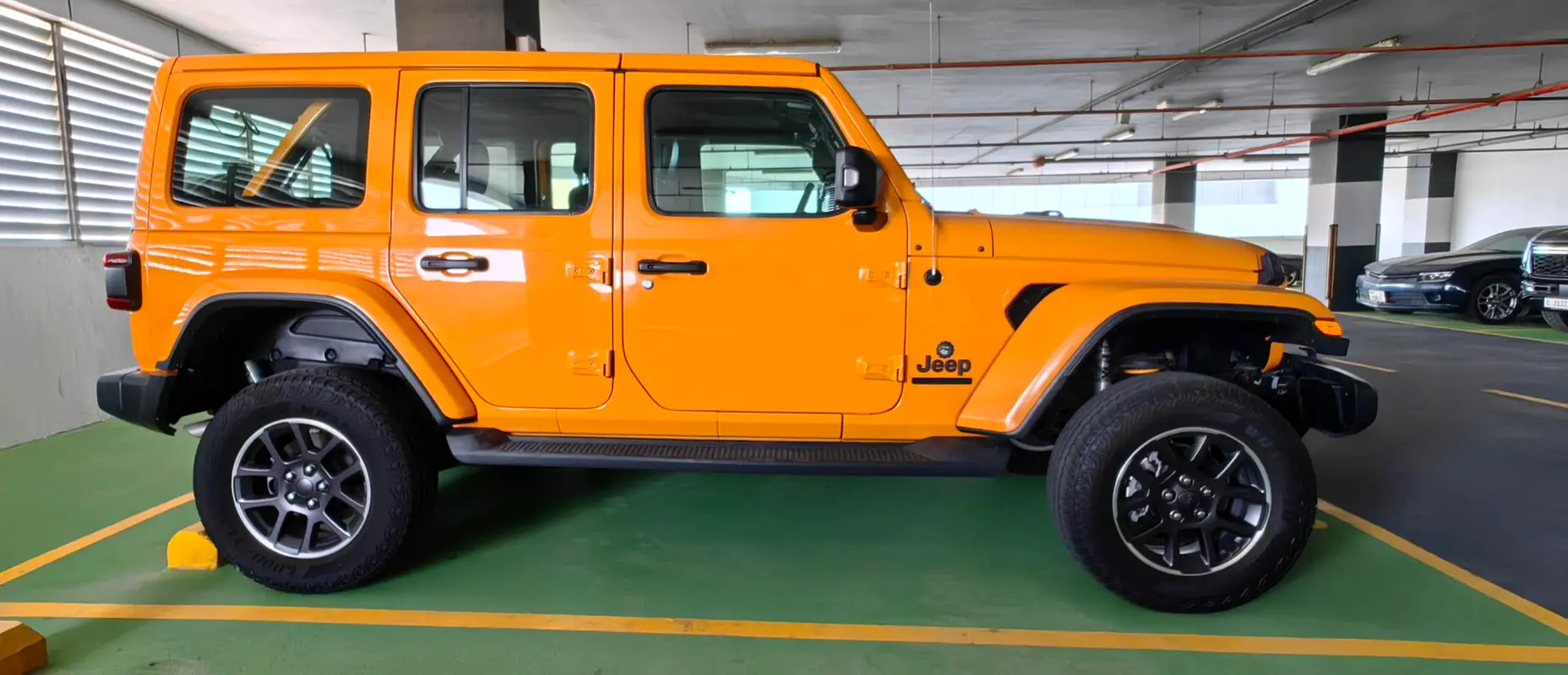 Jeep Wrangler 2021 — photo 1 of 11