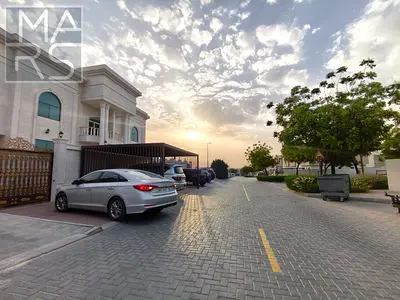 A Spacious 5 bedroom villa for rent in Nasma Residence