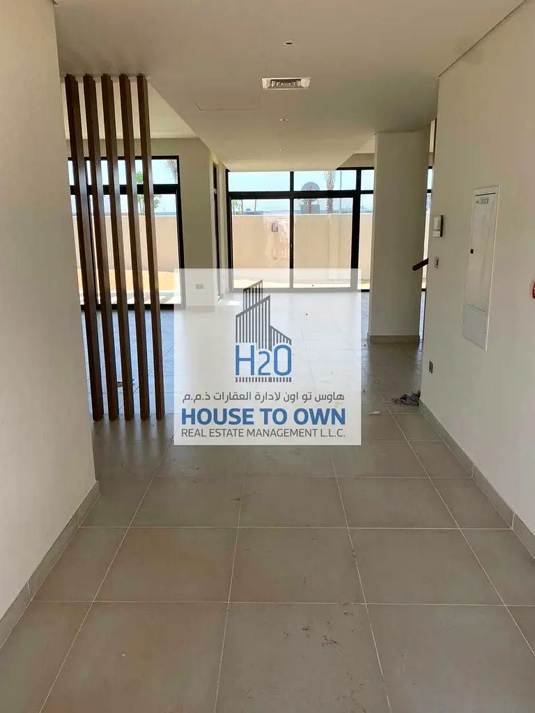 Corner Advantage | Single Row | Perfect Home