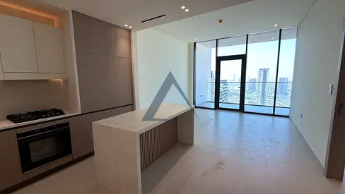 Spacious 1 BR | | Ready to Move | Prime Location