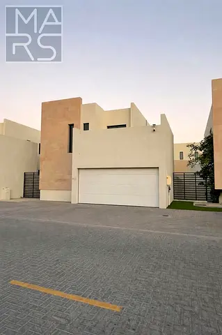 Distress deal | 4BR Villa for Sale | Nasma Residence