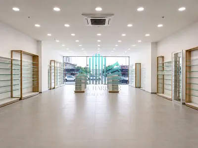 PRIME UMM SUQEIM MAIN ROAD FACING | EXCELLENT VISIBILITY & BRANDING EXPOSURE