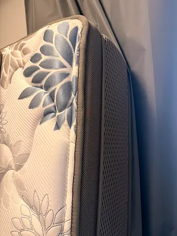 Mattress Queen size