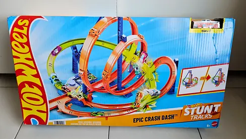 Hot Wheels Epic Crash Dash