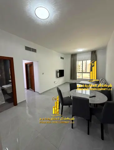 🏡 أفخم  وارقى شقة اول ساكن غرفتين وصالة للإيجار الشهري في الراشدية 2✨ 🔹 مفروشة بالكامل – شامل الفواتير والإنترنت – موقع مميز مقابل قصر الحاكم وبجانب