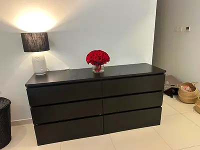 IKEA chest of 6 drawers, pick up Sharjah qasimia