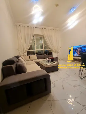 لراغبي الفخامة والتميز شقة فاخرة للايجار الشهري غرفة وصالة باطلالة مفتوحة مفروشة بالكامل باثاث راق جدا مع مطبخ مجهز بالكامل بأحدث الاجهزة ✨