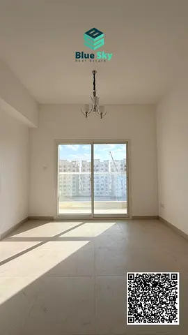 Studio with Balcon| First Tenant | Closed kitchen