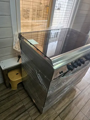 Cooking range 5 burner urgent sale