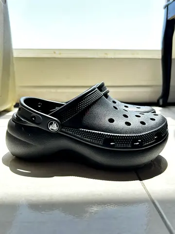 Used Black Crocs Classic Platform Clog - Unisex, Size 6