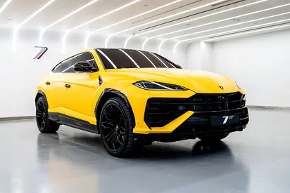 2025 Lamborghini URUS 缩略图 2