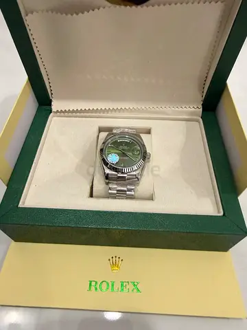 Rolex day Date 40 Olive Green Dial