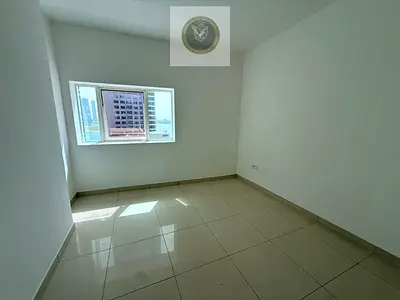 شقه غرفتين وصالة للايجار السنوي بإطلالة مميزة وتشطيب حديث مع جيم مجاني في الخان قريب من دبي والخدمات