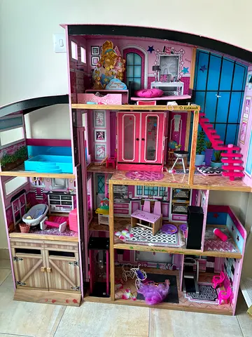 Doll house