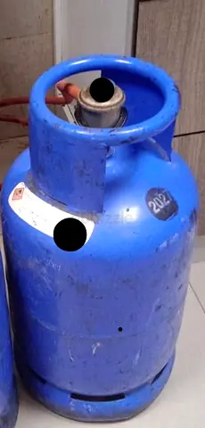 Used Blue LPG Gas Cylinder (Empty) - 15.5kg