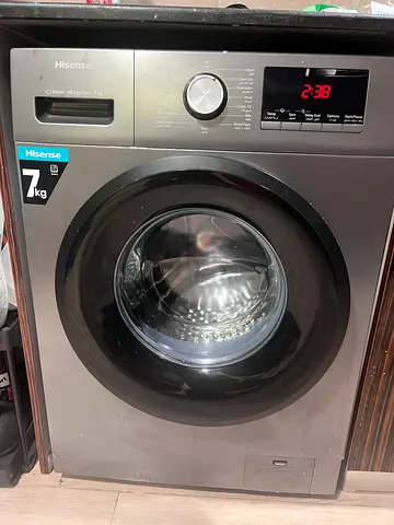 Hisense 7kg Front Load Washing Machine with Steam – Excellent Condition!