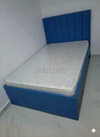 Double 120x190 blue bed frame with mattress