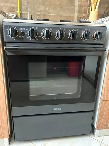 Toshiba 4 Burner Gas Cooker with Oven – Excellent Condition