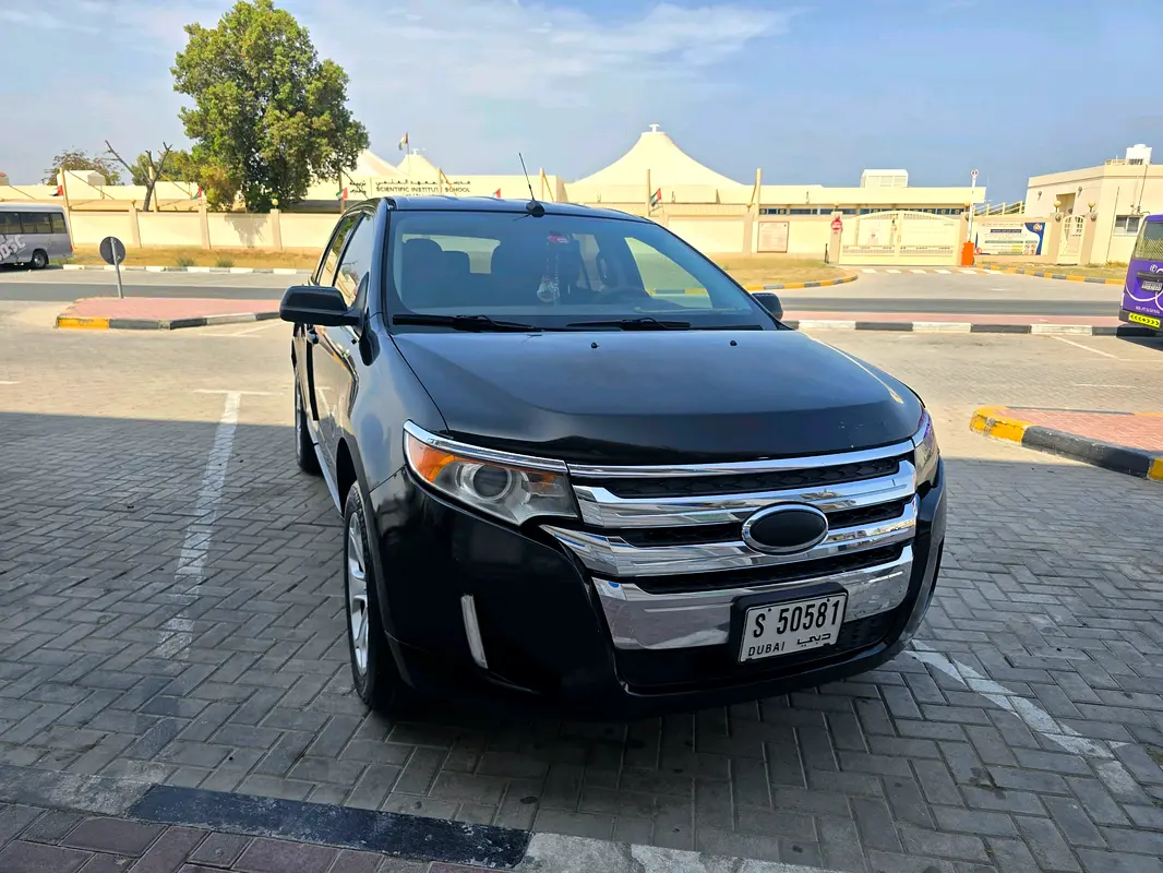 Ford Edge 2013 — photo 1 of 6