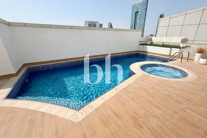 Penthouse | Triplex | Waterfront Living