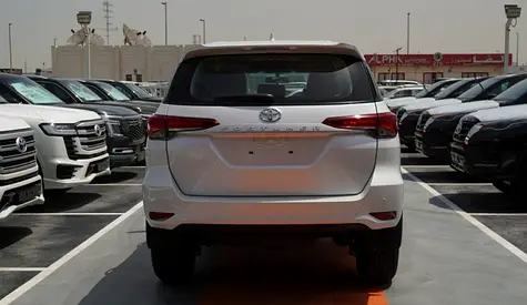 2026 Toyota FORTUNER 照片 6