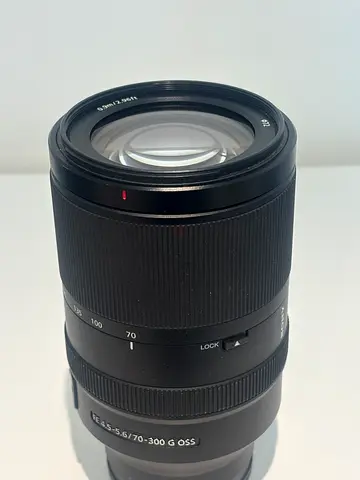 Great Price! Sony 70-300 mm F4.5-5.6 FE Full Frame - Barely Used