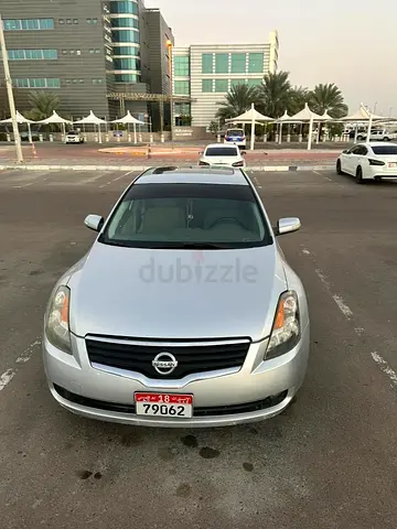 Nissan Altima 2009 Base Model