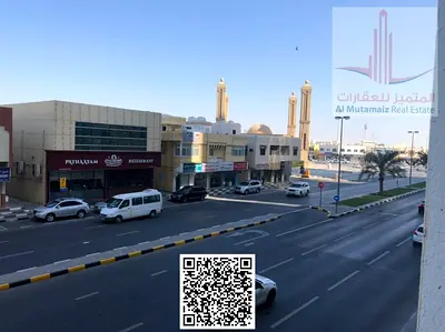 شقة للإيجار في القاسمية الشارقة بسعر منافس جداً موقع ممتاز قريب من جميع الخدمات والمواصلات