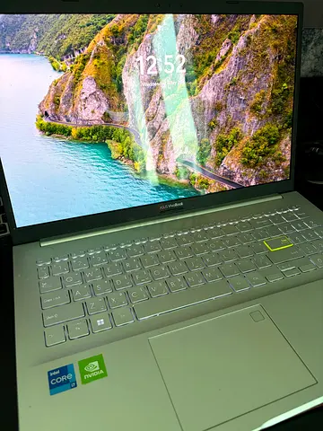 ASUS Vivobook K513EQ OLED