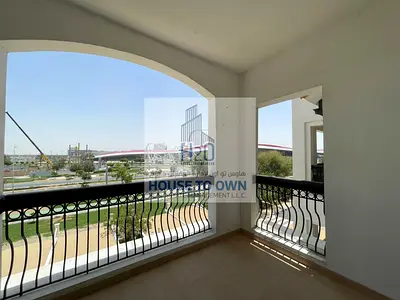 Modern 2BR | Spacious Balcony | City Road View