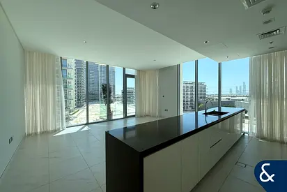 Lagoon View | 2 Bed + Maids | District One