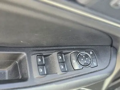 2020 FORD EDGE 缩略图 7