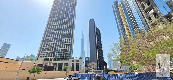PRIME LOCATION / NEXT TO DUBAI MALL / EXCLUSIVE