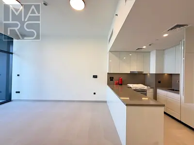 Brand New building | Luxurious 1-bedroom | Balcony