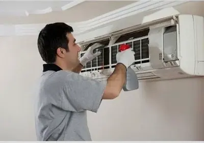 Handyman home maintenance
