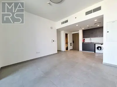 Luxury 2 bedroom apartment available for rent in Tiraz building just in 85k