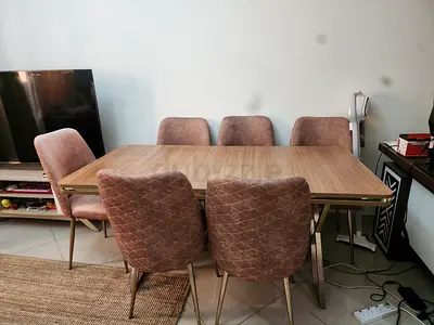 Wooden Dining Table with 6 Upholstered Chairs - Excellent Condition