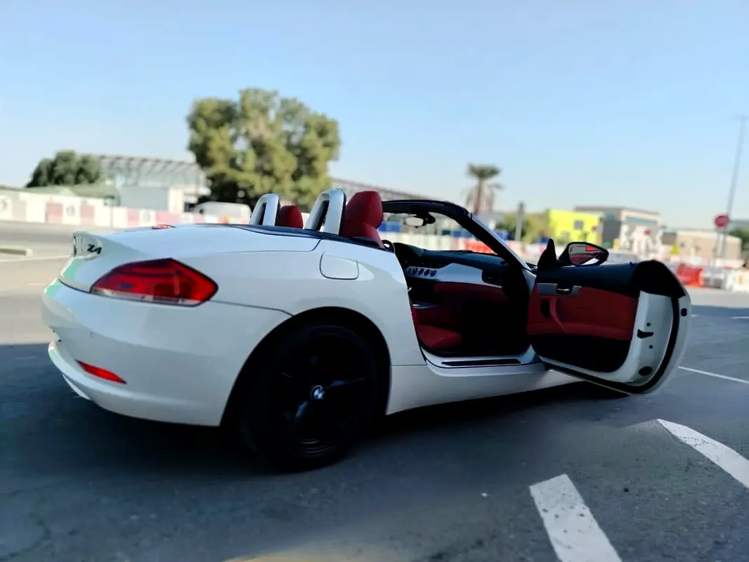 BMW Z4 2014 — photo 1 of 10