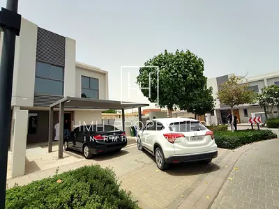 فرصة استثمارية | فيلا زاوية مؤجرة بثلاث غرف نوم في منطقة الليلك