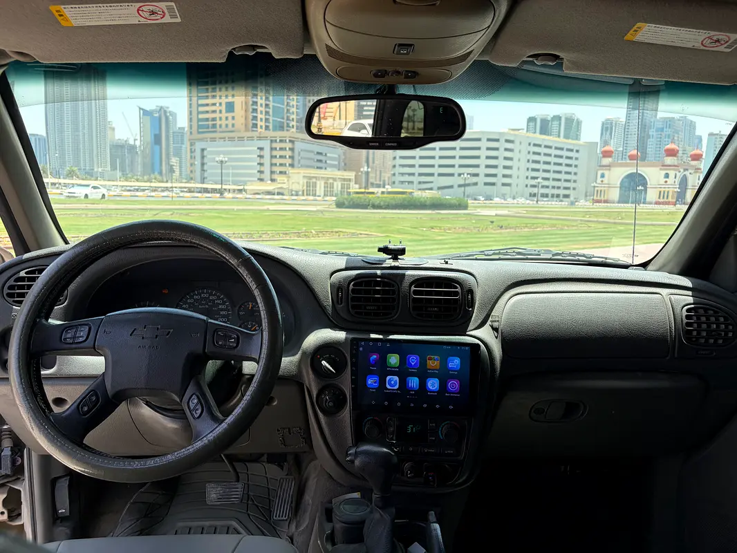 Chevrolet Trailblazer 2003 — photo 1 of 9