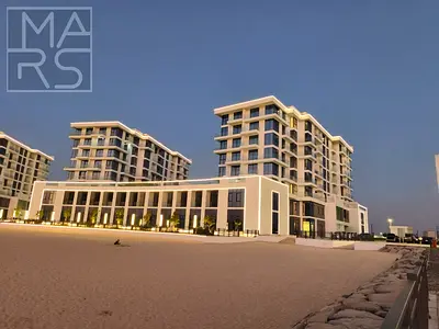 Spacious Studio Design | Brand-New | Balcony